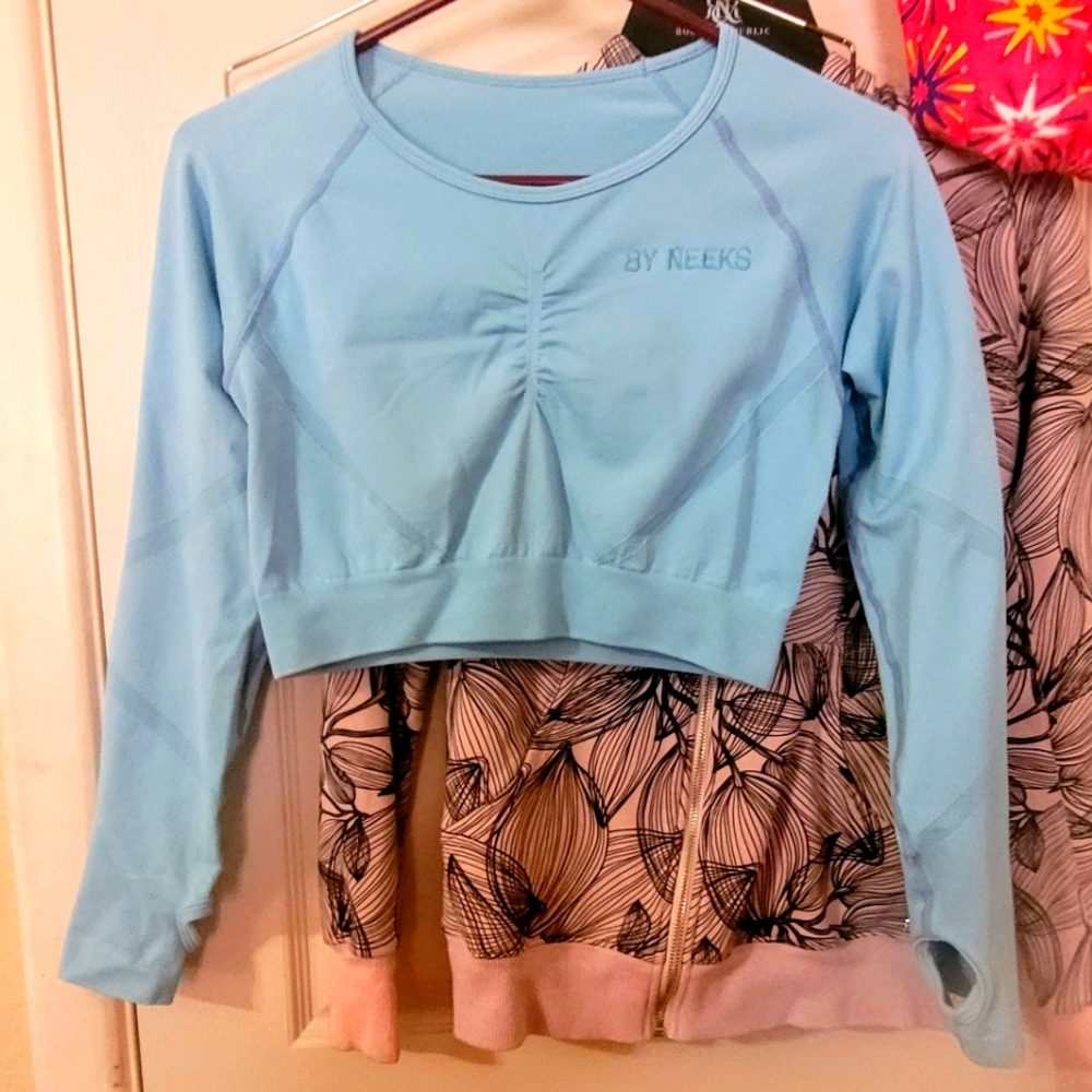 Body by Neeks workout crop